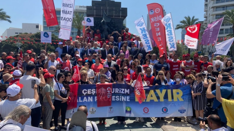 Çeşme Turizm Projesi’ne Protesto