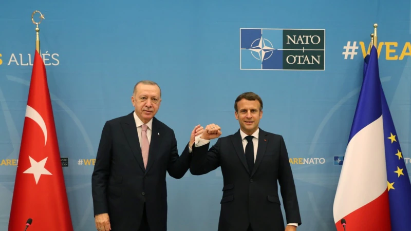 Erdoğan ve Macron Telefonda Görüştü