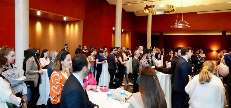 Türkiye'nin Berlin Büyükelçiliği Türk öğrencileri misafir etti