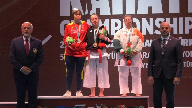 Karate Şampiyonası’nda Engelli Sporcular da Yer Aldı