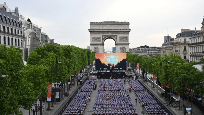 Paris’in Ortasında Açık Hava Sineması