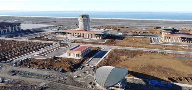 Rize-Artvin Havalimanı'nın pist, apron, taksi yolu ve tüm altyapı imalatları tamamlandı