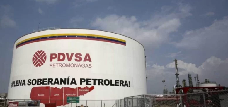 Venezuela İran'dan Ham Petrol İthalatına Başlıyor