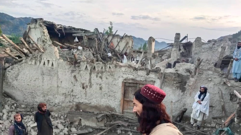 Afganistan’da 6,1 Büyüklüğünde Deprem