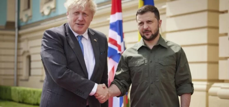 Boris Johnson’dan Kiev Ziyaretinde Askeri Eğitim Teklifi