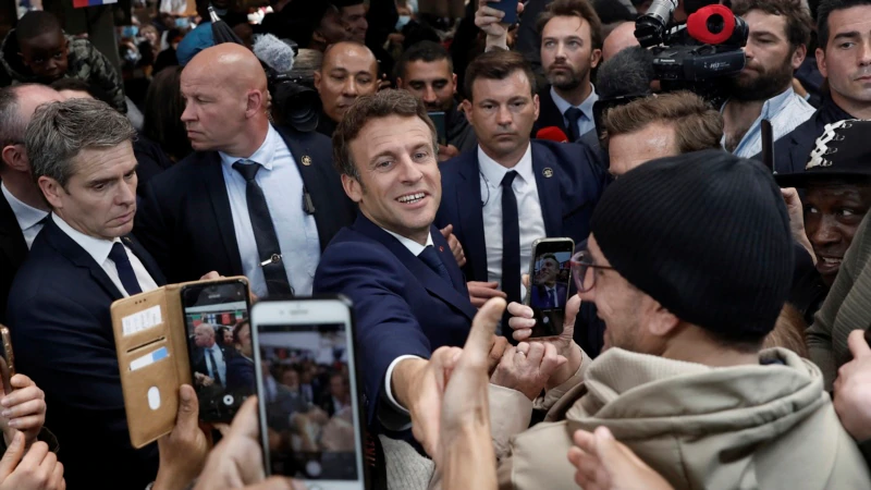 Fransa Seçimlerinde Macron’a Darbe