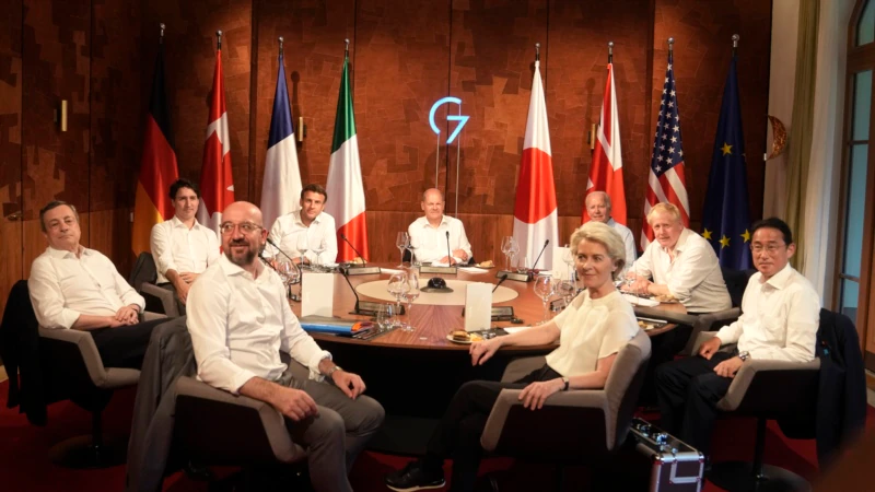 G7 Zirvesi’nin Konuğu Zelenski
