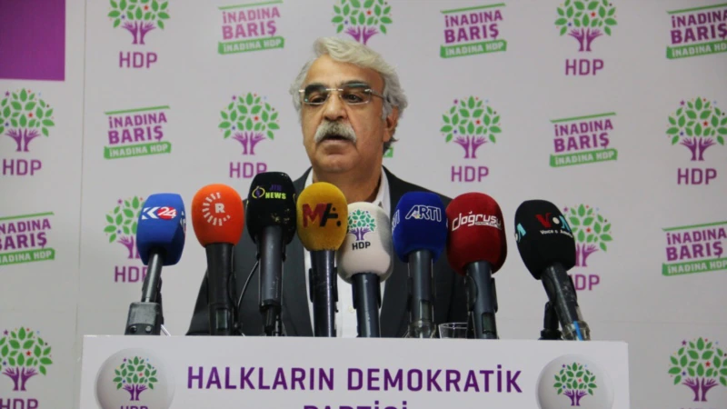 HDP’den ‘Öcalan Doğrudan Konuşsun’ Çağrısı
