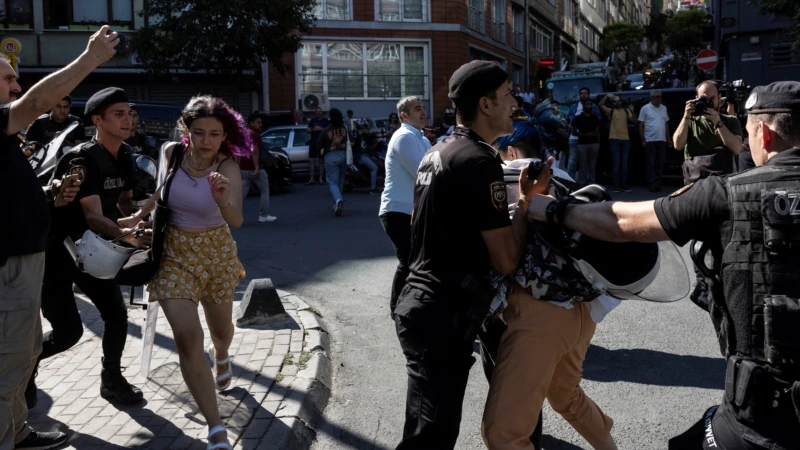 “LGBT Hakları Savunucularına Baskıyı Sonlandırın”