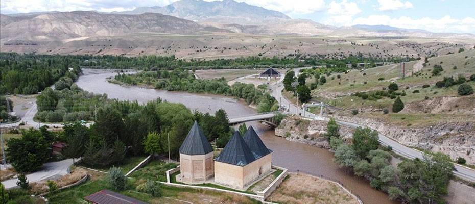 Anadolu tarihinden izler taşıyan Kemah turizm atağına hazırlanıyor