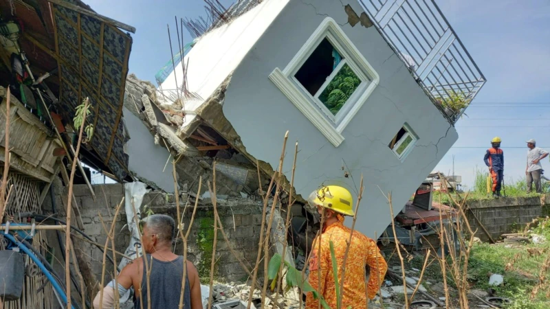 Filipinler’de 7,1 Büyüklüğünde Deprem