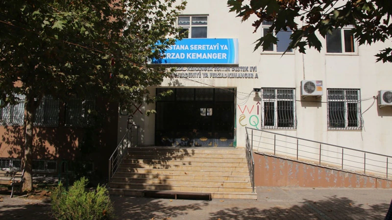 Kürtçe Öğretmenleri Atama Bekliyor