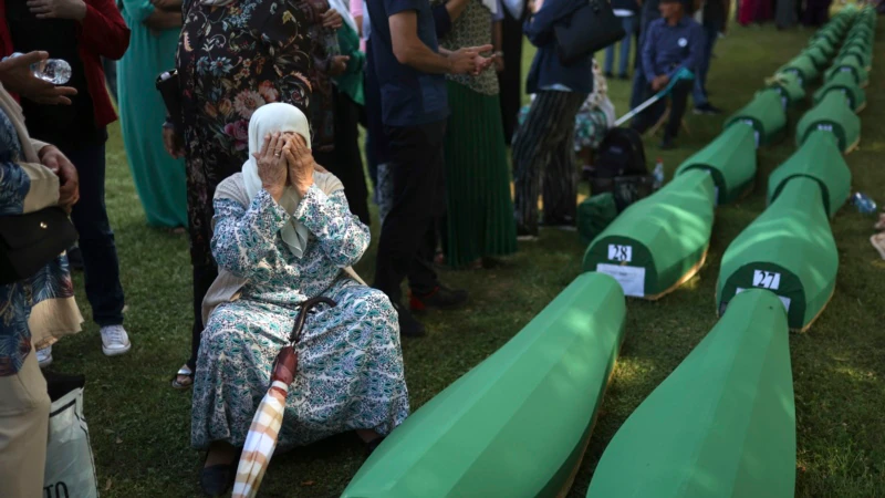 Srebrenitza Katliamı 27’nci Yılında Anıldı 