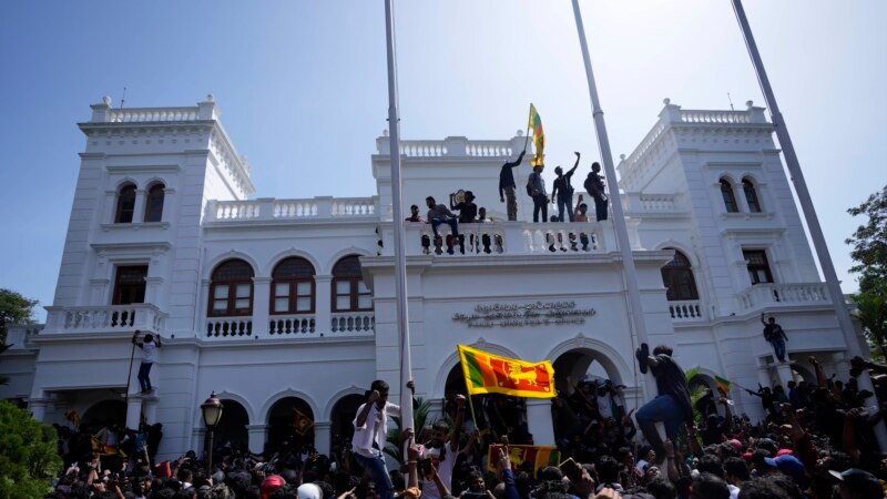 Sri Lanka Cumhurbaşkanı’nın İstifasını Bekliyor