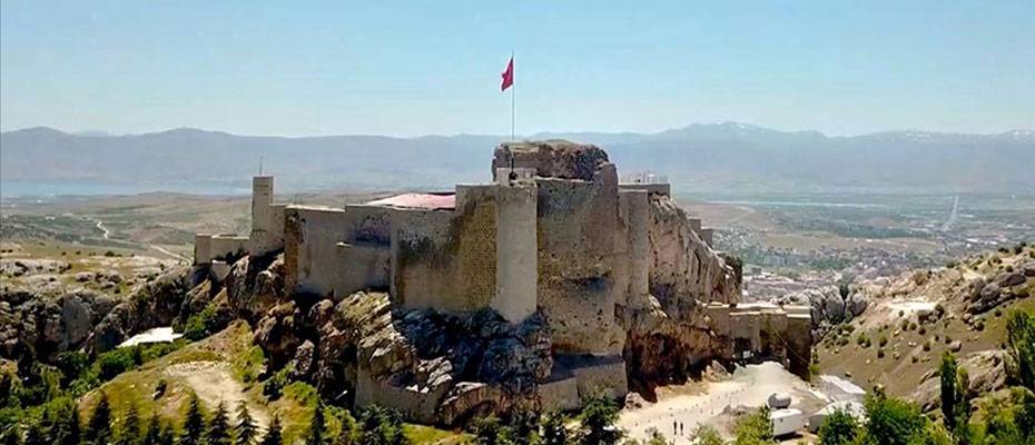 Tarihi Harput Kalesi’nde 2022 yılı kazı sezonu başladı