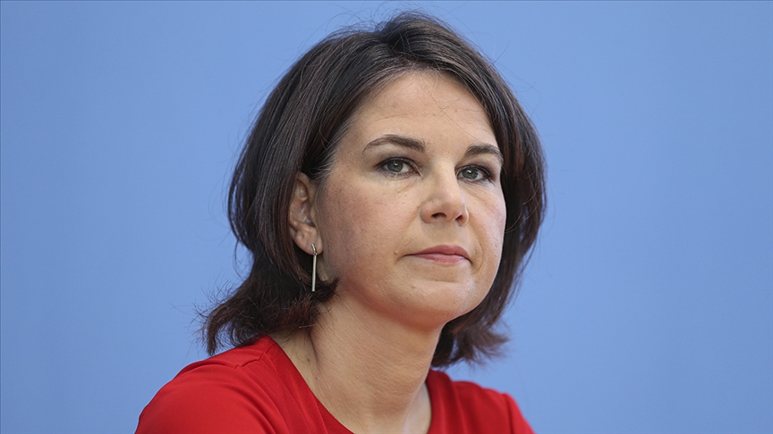 Baerbock, Ukrayna'ya gerektiği sürece destek verileceğini belirtti