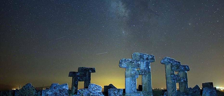 Blaundos Antik Kenti gece fotoğraf tutkunlarını ağırlıyor