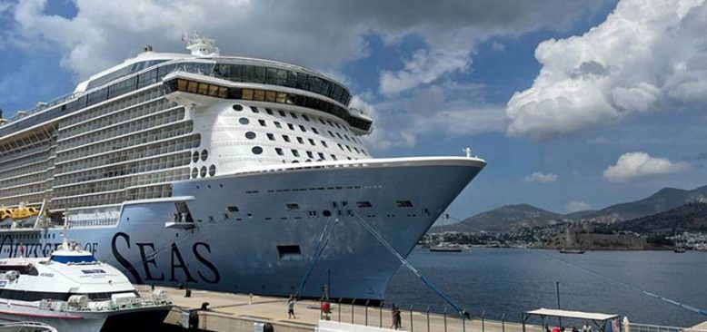 Bodrum'a 'Odyssey of the Seas' ile 3 bin 693 yolcu geldi