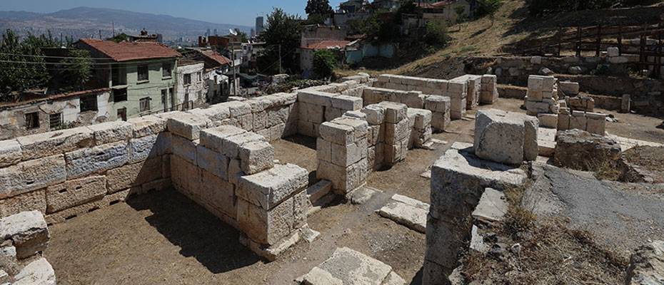 Dünya mirası adayı İzmir Tarihi Liman Kenti’ndeki ‘Smyrna’ FPV dron ile görüntülendi