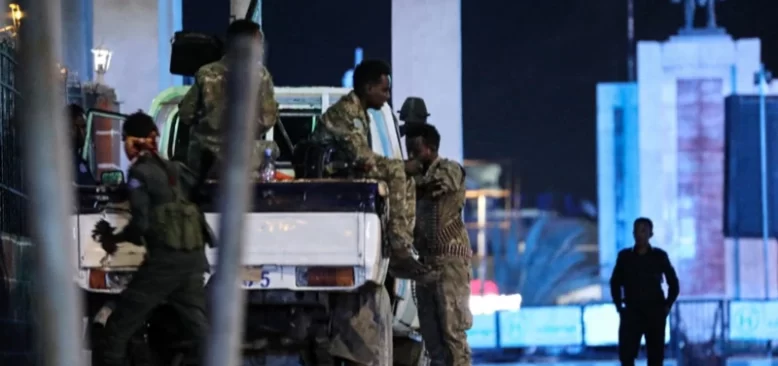 Somali'de Otel Baskını: Can Kaybı ve Rehineler Var