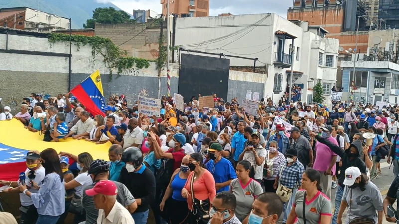 Venezuela’da Kamu Emekçileri Sokağa Çıktı