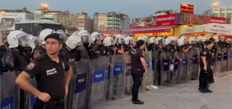 Dünya Barış Günü’nde İstanbul'da Polis Müdahalesi