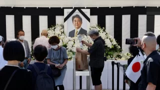 Japonya'nın Eski Başbakanı İçin Cenaze Töreni