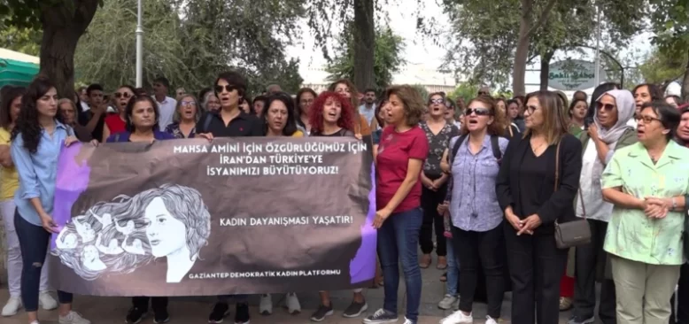 Kadınlar Mahsa Amini İçin Gaziantep’te Tek Ses Oldu