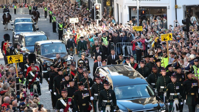 Kraliçe II. Elizabeth’in Naaşı Yarın Londra’ya Götürülecek