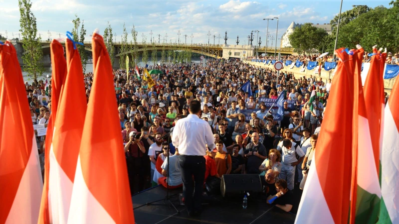 “Macaristan Artık Bir Demokrasi Değil”