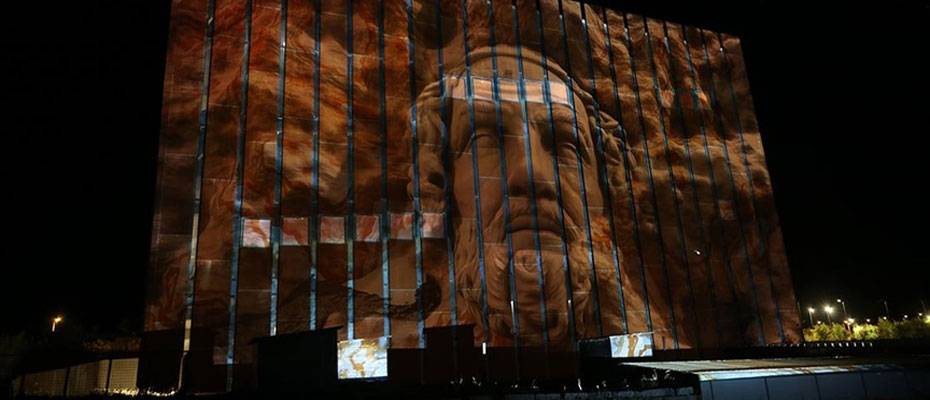 Troya Müzesi'nde '3D Mapping' gösterimi yapıldı