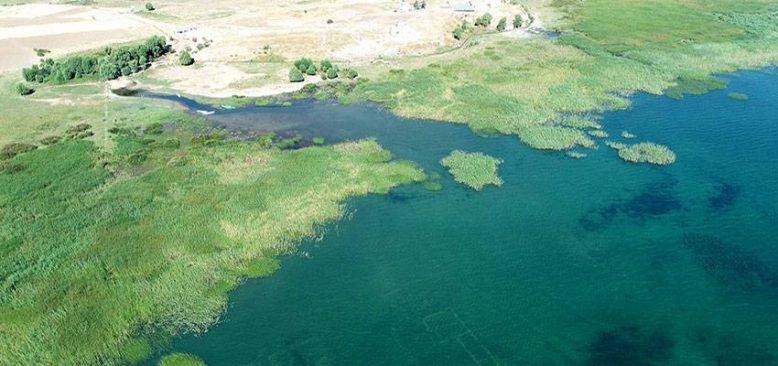 Beyşehir Gölü'nde keşfedilen tarihi yapılar su altı arkeologları tarafından inceleniyor
