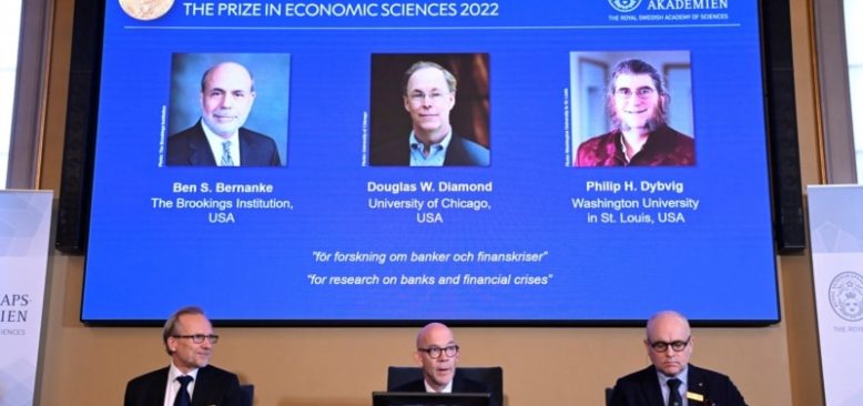 Eski FED Başkanı Bernanke Nobel Ekonomi Ödülü Aldı  