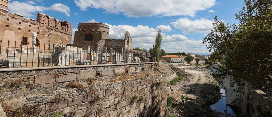 Pergamon’un kalbi Selinos Antik Kanalı’nda çalışmalar tamamlanıyor