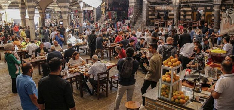 Sur Kültür Yolu Festivali Diyarbakır'ı kültür ve sanat rotasına dönüştürdü