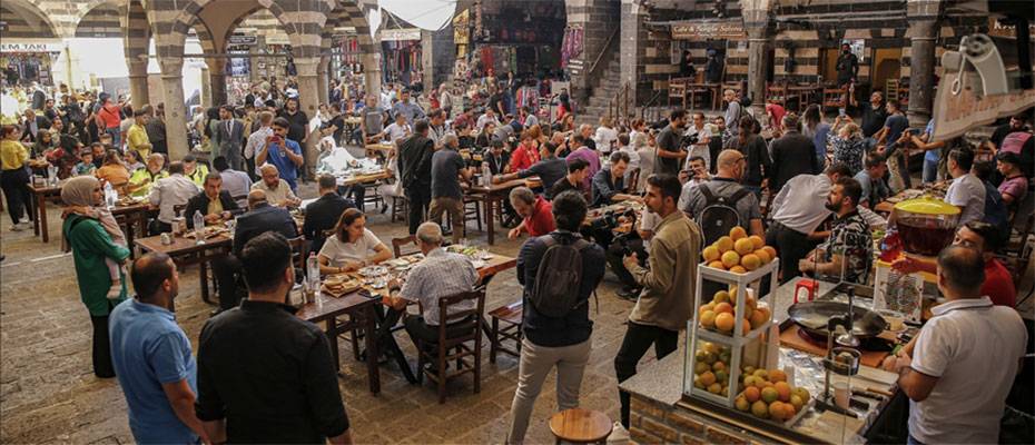 Sur Kültür Yolu Festivali Diyarbakır’ı kültür ve sanat rotasına dönüştürdü