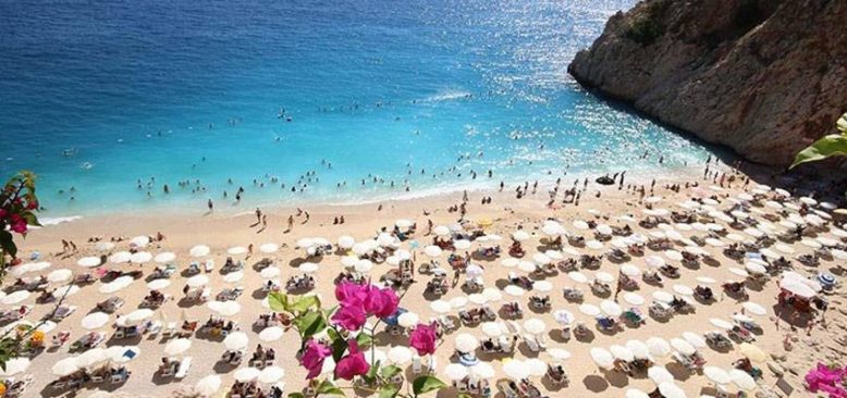 Türkiye'nin turizm geliri yılın üçüncü çeyreğinde yüzde 27,1 arttı