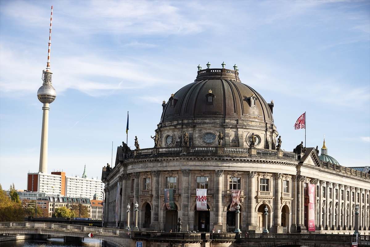 Berlin'deki Müzeler Adası her yıl milyonlarca turisti ağırlıyor