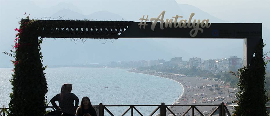 Antalya’da kasımda deniz keyfi