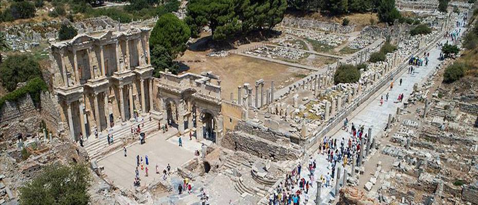 Efes'teki yangın tabakası altından 1400 yıllık beslenme alışkanlığı çıktı