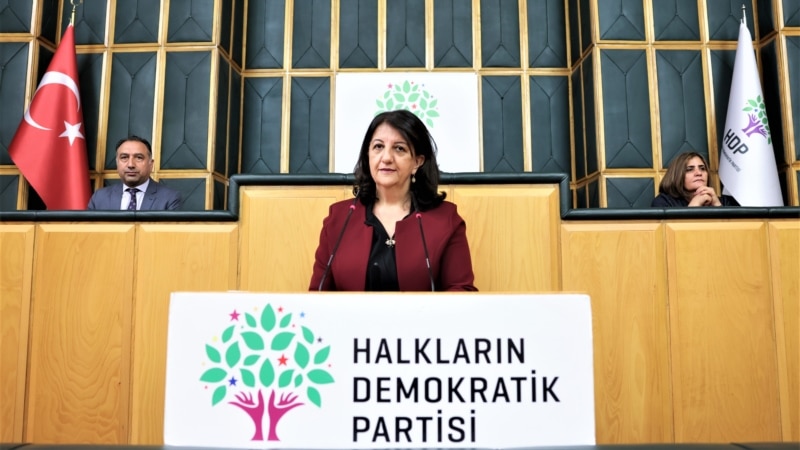 HDP ve İYİ Parti Arasında Sular Durulmuyor