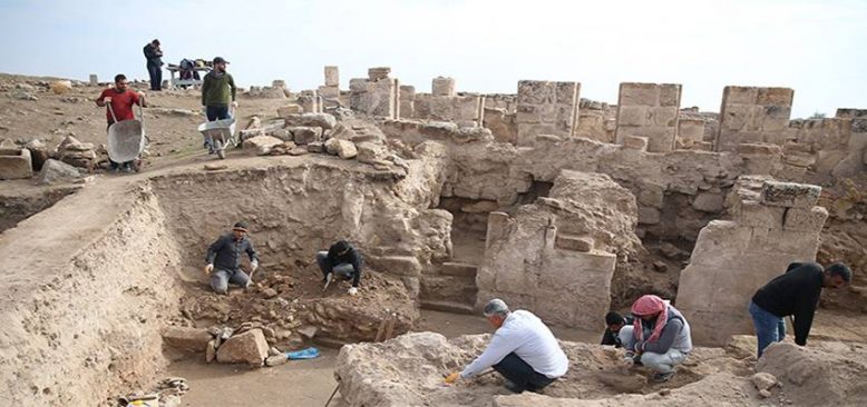 Harran'da 8 asırlık medresenin avlu, kuyu ve platformu bulundu