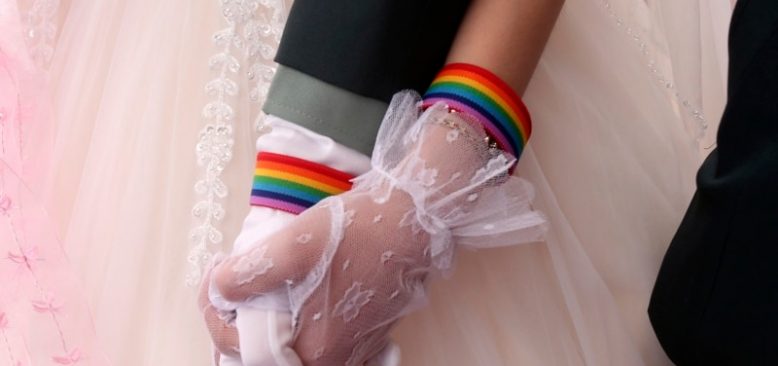 Senato Eşcinsel Evliliği Koruyan Tasarıyı Kabul Etti