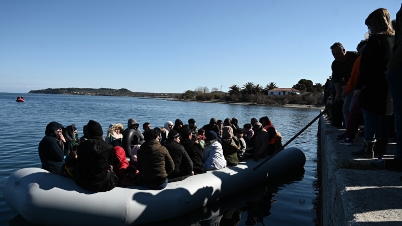 Yunanistan Açıklarında Göçmenleri Taşıyan Tekne Battı
