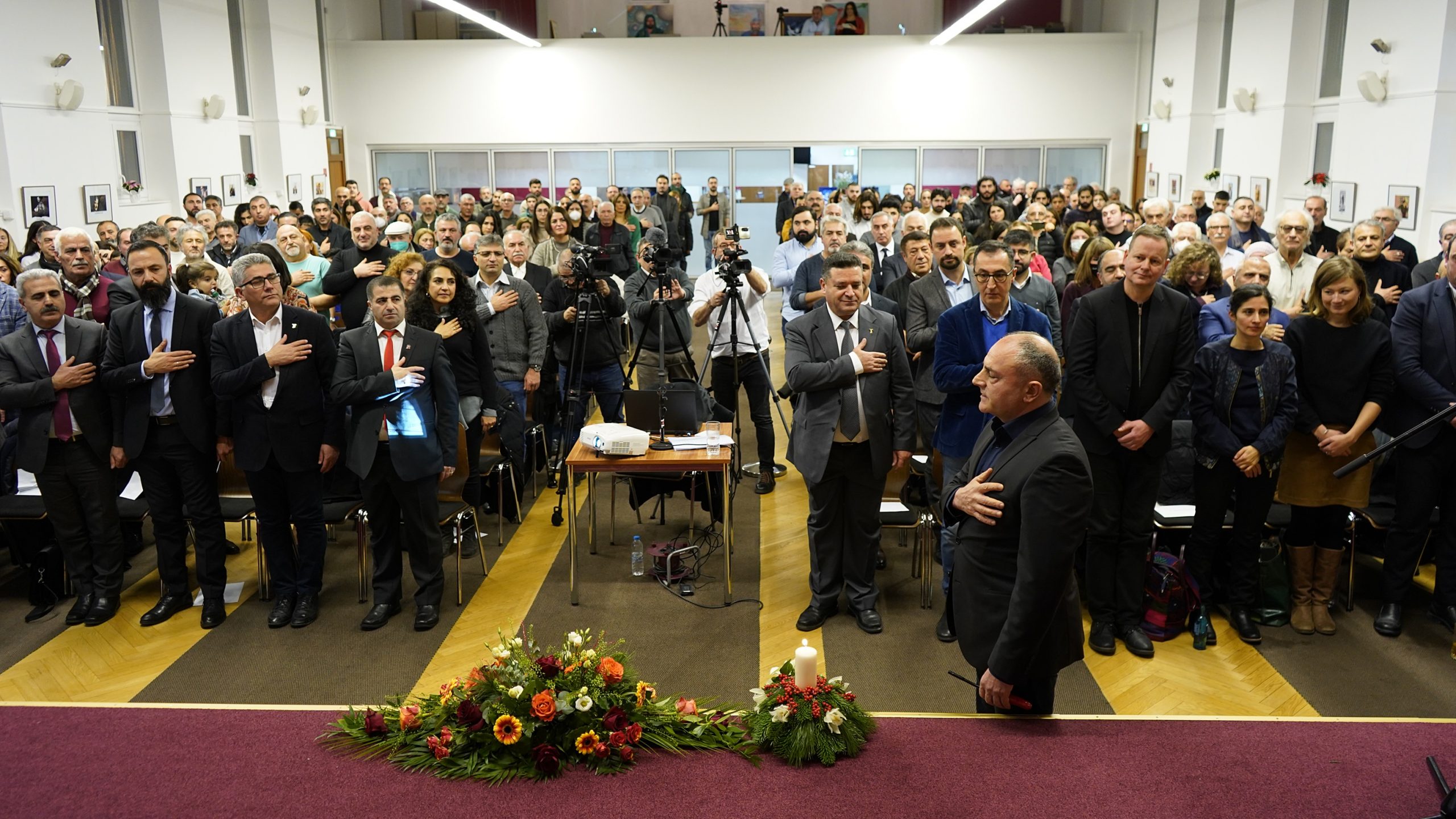 Berlin Alevi Toplumu Cemevi
