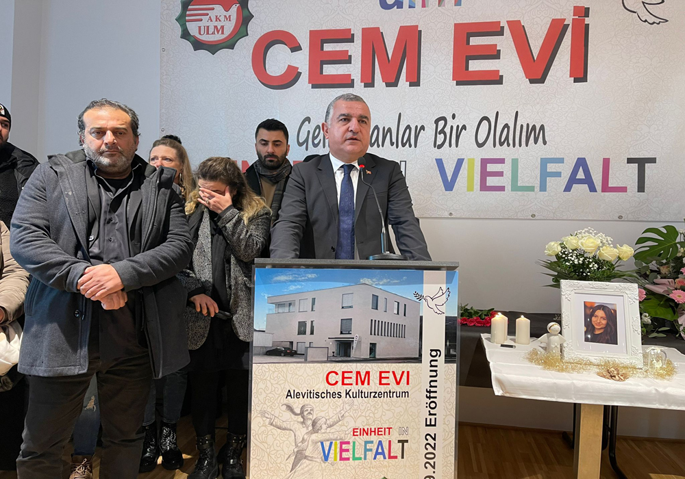 Berlin Büyükelçisi Şen, Ece Sarıgül’ün bıçakla öldürülmesi olayının takipçisi olacaklarını söyledi