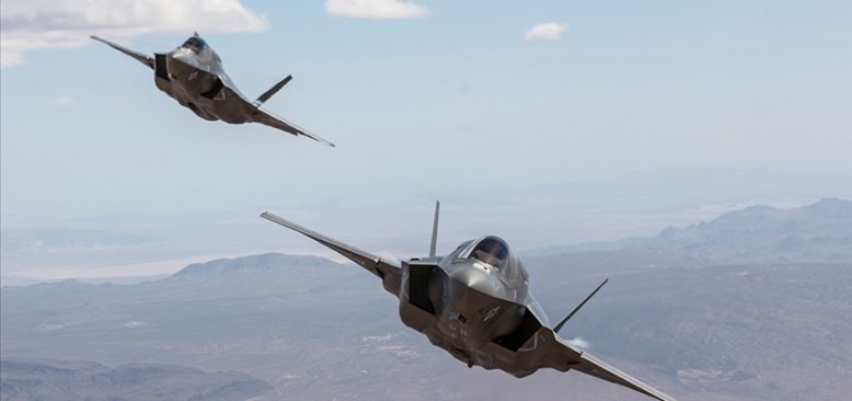Almanya F-35 tipi savaş uçağı alımı için sözleşme imzaladı