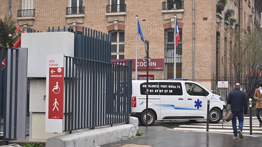 Fransa’da sağlık sistemi "sancılı bir dönem" geçiriyor