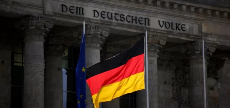 Almanya Kalifiye Elemanlara Kapılarını Açıyor