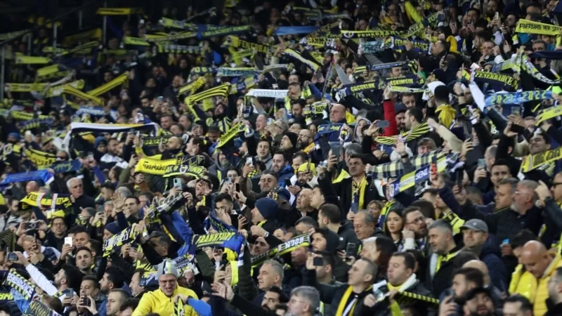 Fenerbahçe'den Seyircisiz Kararına "Kara Leke" Tepkisi